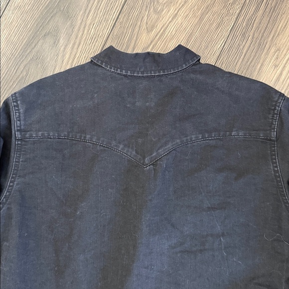 Teodora Western Shirt in size medium Black
LEVI'S - Picture 13 of 16